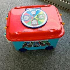 0506-586 きかんしゃトーマス　収納箱　の画像
