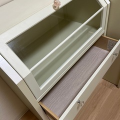 至急　ディスプレイキャビネットの画像