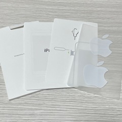 iPad 第8世代 128G Cellular カバー付の画像