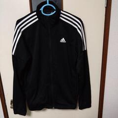 adidas　トレーニングウェア
