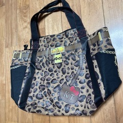 使用感あり ハローキティ トートバッグの画像