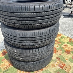 グッドイヤーの195/65 R 15 夏タイヤ4本セットです。の画像