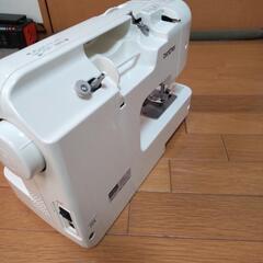 家庭用ミシンの画像