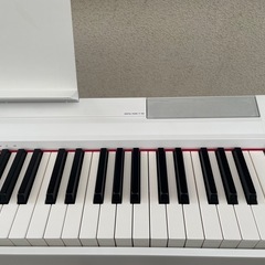 YAMAHA 電子ピアノ P-105 の画像