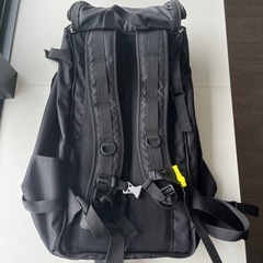 黒の大型リュックサックの画像