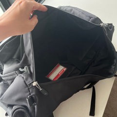 黒の大型リュックサックの画像