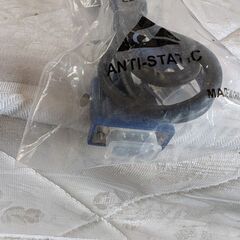 Pasow ディスプレイケーブル VGAケーブル 1m D-sub15ピン オス-オス 極細 金メッキコネクタ コア付 テレビコンピューター、プロジェクター等に適用 1mの画像