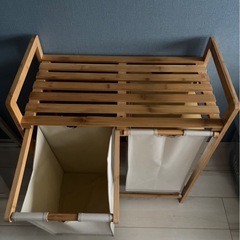 【ランドリーバスケットラック（2分別／棚付き）】※使用感ありの画像
