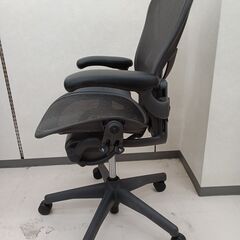 ★ジモティ割あり★ Harman　Miller アーロンチェア　BLK ブラック W70×D70×H106 クリーニング済み TC8524の画像
