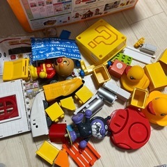 ⭐️無料　ブロック　アンパンマン　マリオの型　おもちゃいろいろの画像