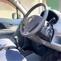 ★ご購入ありがとうございました★🎁5/7(水)〜3週間サンキューSALE開催中🎁MT車！！希少価値大🙆‍♀️✨練習用にも！普段使いにもおすすめ！！👌スズキ ワゴンR🚗リモコンキーなのでボタンひとつでスムーズにドア開閉できます😊の画像