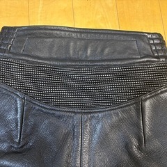 クシタニ メッシュレザーパンツ L 美品の画像
