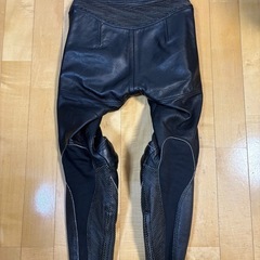 クシタニ メッシュレザーパンツ L 美品の画像