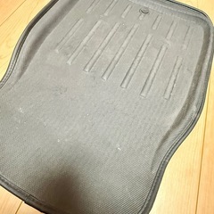 【無料】フロアマット　一枚のみの画像