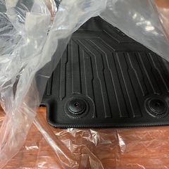 【新品！】セレナ C28 フロアマット  フロアマット 防水マット ラバーマット】の画像