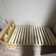【無料】モダンデコ　ベッドフレーム　シングル