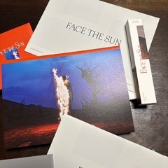 FACE THE SUN CD 写真集の画像