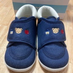 新品未使用　familiar キッズスニーカー　13.5センチの画像
