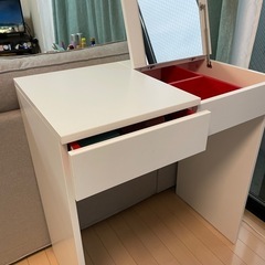 IKEAドレッサー　1,000円