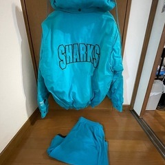 アイスホッケーチーム　サンノゼシャークスのジャケットの画像