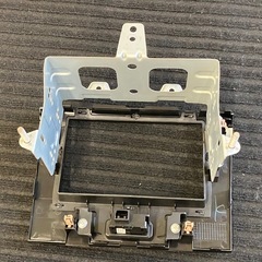 MH23S スティングレー ワゴンR オーディオパネル ナビ取付キット ハザードボタン 上のフタ付きの画像