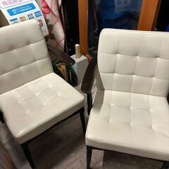 30日まで引き取り限定値下げ！【中古】ダイニングチェア　2脚セットの画像