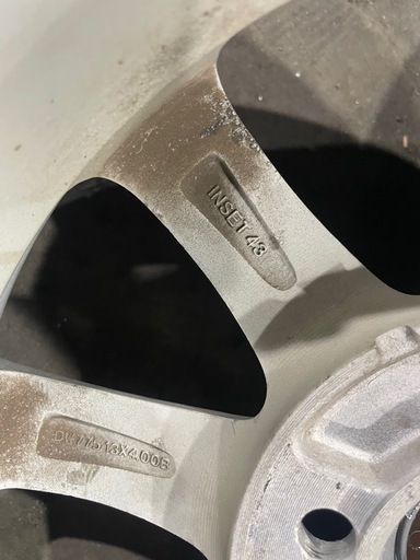 早いもの勝ち‼️札幌市厚別 225 60 18 バリ目 アルファード