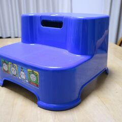 可愛い便利!!トーマス踏み台　ステップ　ブルーの画像