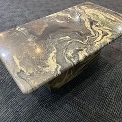 大理石製モダンセンターテーブルの画像