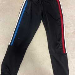 adidasジャージ　上下セット黒キッズ140の画像