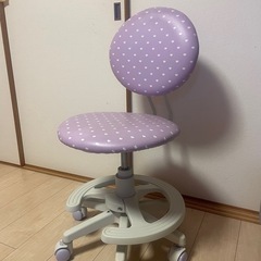 学習チェア　回転チェア　学習机用の椅子の画像
