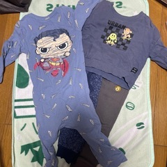 子ども服4点セットの画像