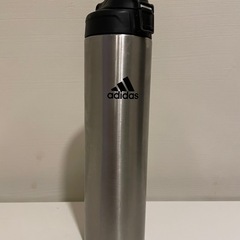 【お取引中】水筒　タイガー　adidas 1.5リットル　カバー付きの画像