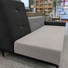 ジモティー見た！で5%OFF【2.5人掛けソファ】関家具 CRASHGATE クラッシュゲート COMFORM コンフォーム TET テット ファブリック スチール脚:モノトーンの画像