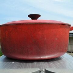 観音寺 ル・クルーゼ LE CREUSET 両手鍋 23cm 難あり品中古 汚れ多いですの画像