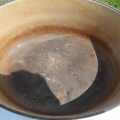 観音寺 ル・クルーゼ LE CREUSET 両手鍋 23cm 難あり品中古 汚れ多いですの画像
