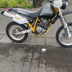 スズキDR350
の画像