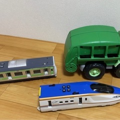 美品！ひとつ500円！山手線　新幹線　ゴミ収集車の画像