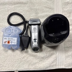 Braun ブラウンSeries 7 メンズ電気シェーバー 79...