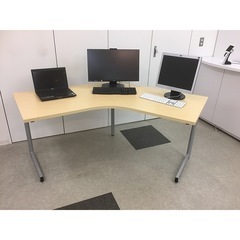ブーメランデスク