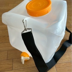 【売ります】キャンプ　水タンク　ロゴスの画像