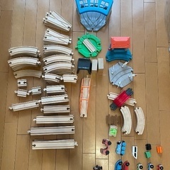 IKEA&トーマス木製レールとトレインセット(全110ピース)