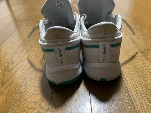 アシックス　バッシュ