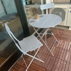 室外用　テーブルと椅子