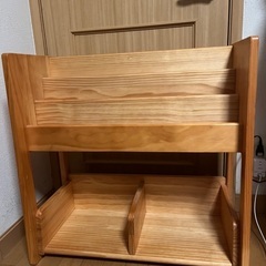 ニトリ絵本棚