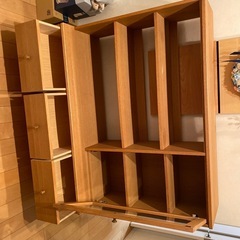 本棚引き出し付きの画像