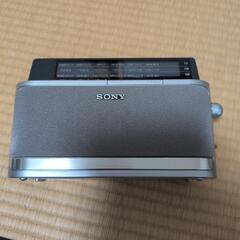 美品　ポータブルラジオ　SONY ICF-F100V