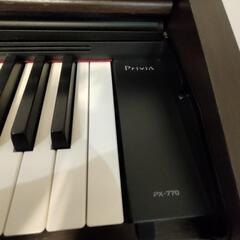 【無料配送可能かも】CASIO 電子ピアノ椅子付き PX-770BNの画像