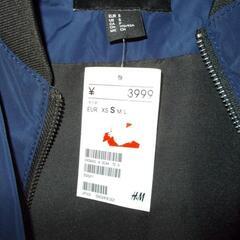 H&M　薄手アウター　紺色　価格タグ付きの画像