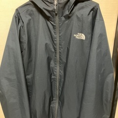 THE NORTH FACE ブラックナイロンジャケットの画像